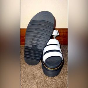 Dr. Martens Platform Sandals Brand New never warn